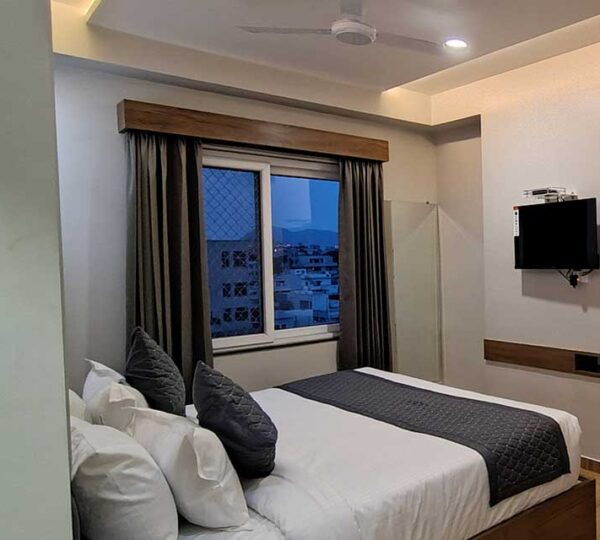 Hotel Lake Metro